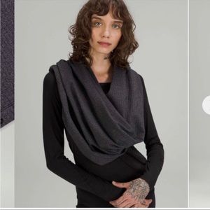 NWT Lululemon Customizable Snap Scarf Heathered Herringbone Heathered Black Blac